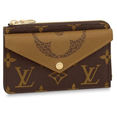 This is a dupe, but does a color like this exist for the LV Recto 